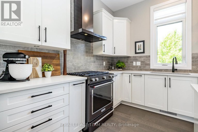 28529523/368-trestle-street/mahogany-community/ottawa/ontario/K4M0G4_15