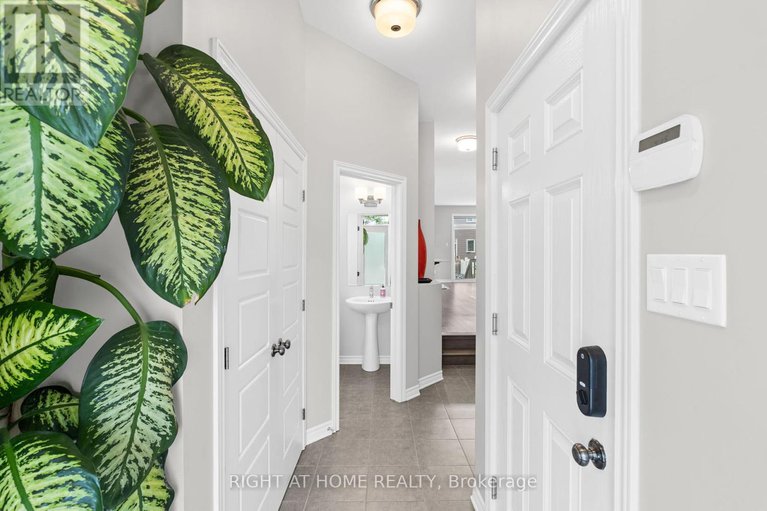 28530019/5-merrill-street/stittsville-north/ottawa/ontario/K2S2M8_3