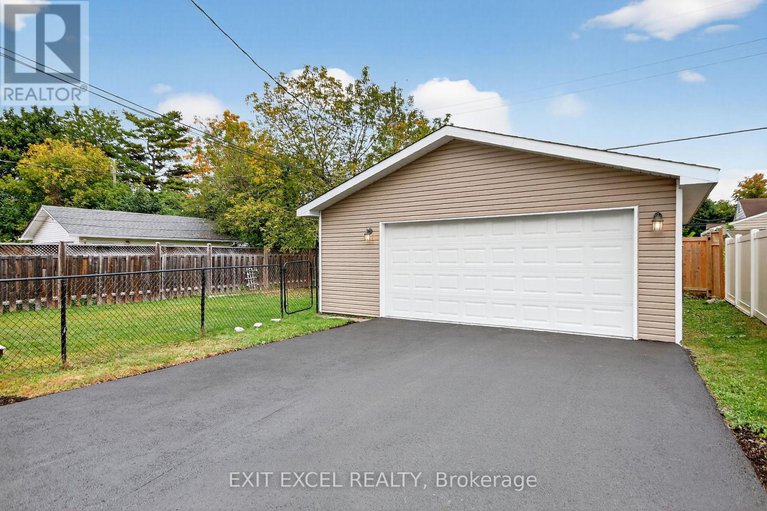 29109819/1456-larose-avenue/carlington/ottawa/ontario/K1Z7X8_17