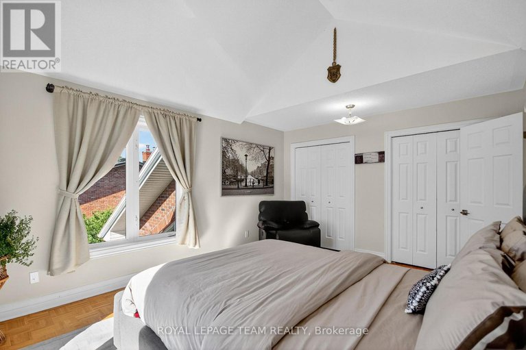 29015605/259-grandview-road/crystal-bayrocky-point/ottawa/ontario/K2H8B9_35