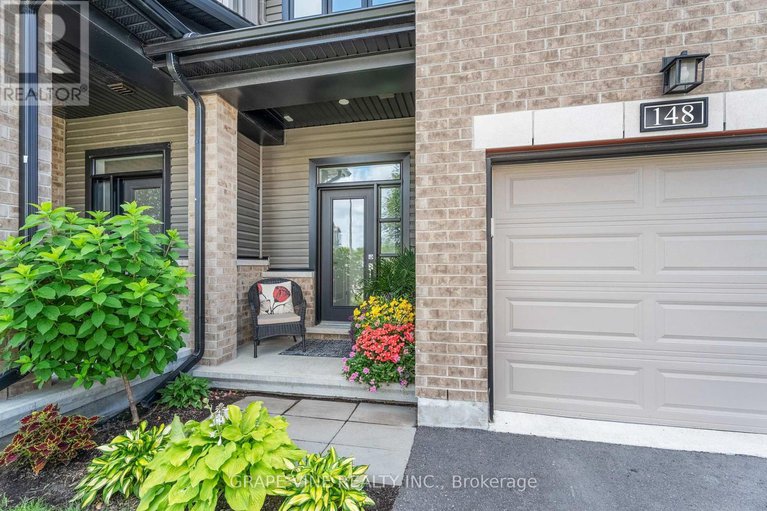 28597802/148-attwell-private/morgans-grantsouth-march/ottawa/ontario/K2K0P6_3