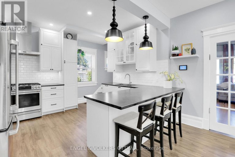 28906803/10-ida-street-s/arnprior/arnprior/ontario/K7S3A4_16