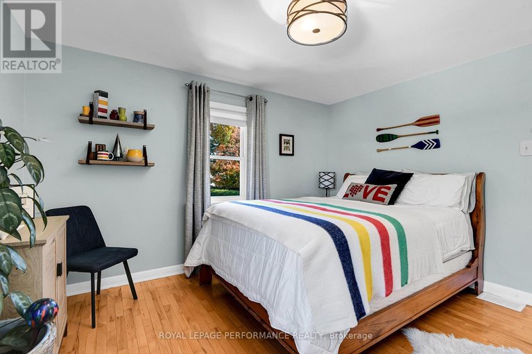 29583761/2239-webster-avenue/alta-vista/ottawa/ontario/K1H7H1_19