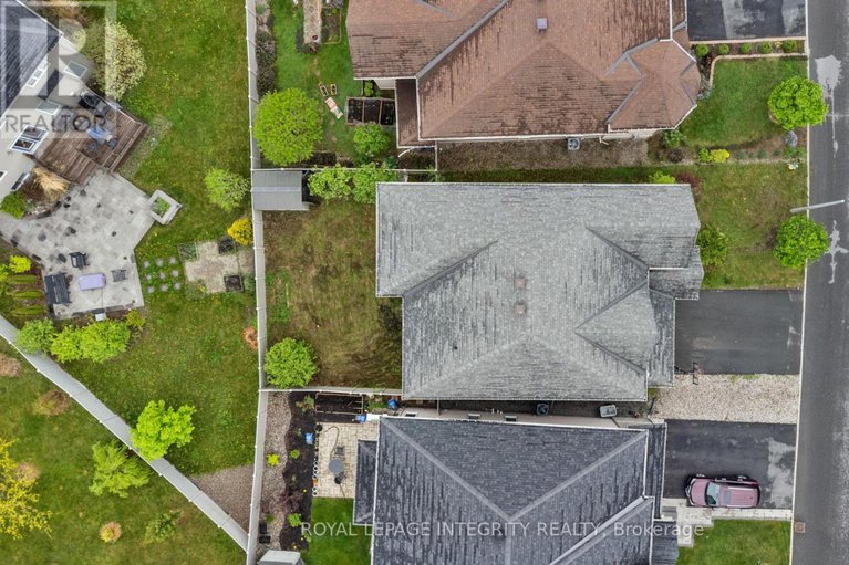 28904075/357-langrell-crescent/strandherd/ottawa/ontario/K2J5R8_47