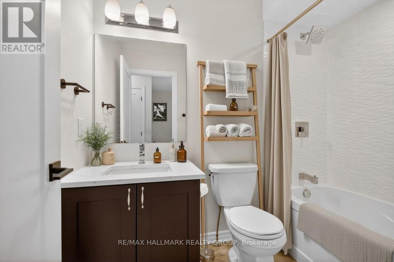 29224104/232-clintonia-street/emerald-meadowstrailwest/ottawa/ontario/K2V0K6_33