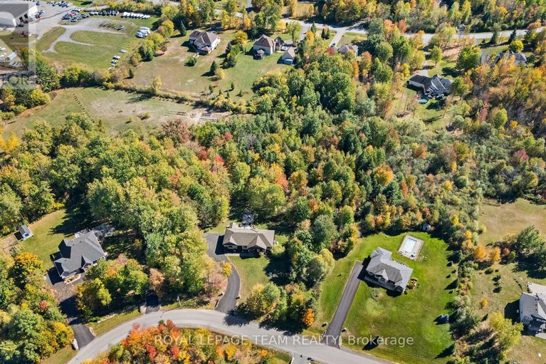 28999166/524-osmond-daley-drive/huntley-ward-south-east/ottawa/ontario/K0A1L0_33