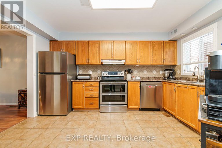 29401588/157-huntersfield-drive/hunt-club-parkgreenboro/ottawa/ontario/K1T3M1_7