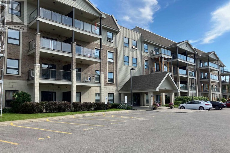 28647618/116-120-prestige-circle/chatelaine-village/ottawa/ontario/K4A1B4_1