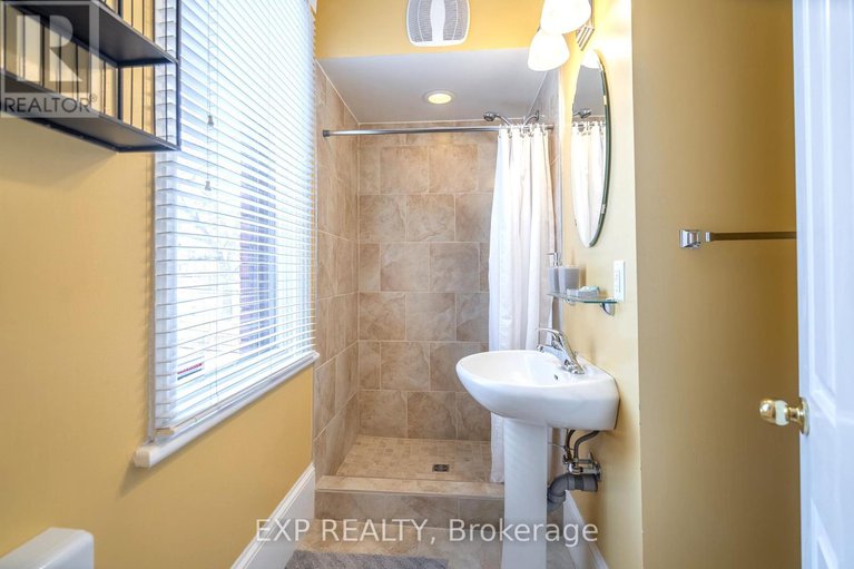 28578416/431-gilmour-street/ottawa-centre/ottawa/ontario/K2P0R5_30