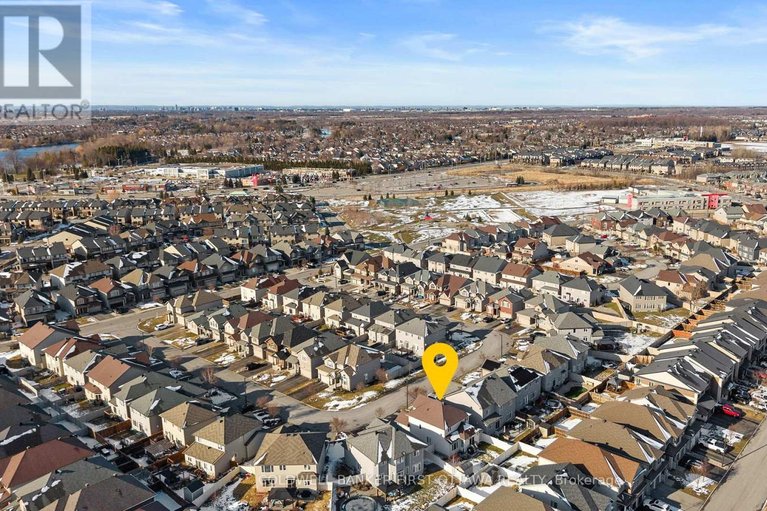 29585353/220-dave-smith-crescent/riverside-southgloucester-glen/ottawa/ontario/K4M0B7_41