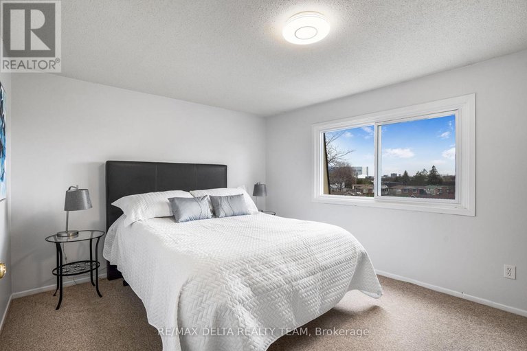 28252608/49-2115-erinbrook-crescent/sheffield-glenindustrial-park/ottawa/ontario/K1B4J5_14
