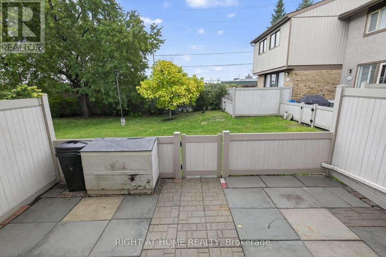 29027460/2311-stonehedge-crescent/pineview/ottawa/ontario/K1B4N7_33