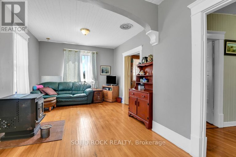 29625820/11049-gilmour-road/south-dundas-matilda-twp/south-dundas/ontario/K0E1C0_7