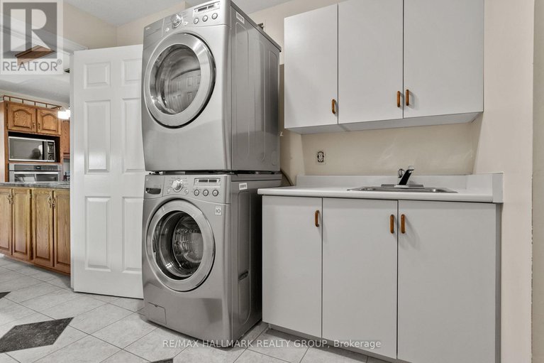 29071250/16-goodfellow-court/fallowfield/ottawa/ontario/K2R1C8_15