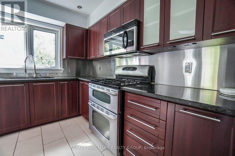 28925321/1020-grenon-avenue/fairfield-heights/ottawa/ontario/K2B8L8_14