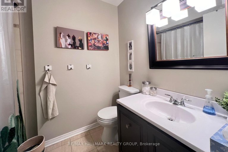 28748697/4-cadence-gate/bridlewood/ottawa/ontario/K2M1G9_19