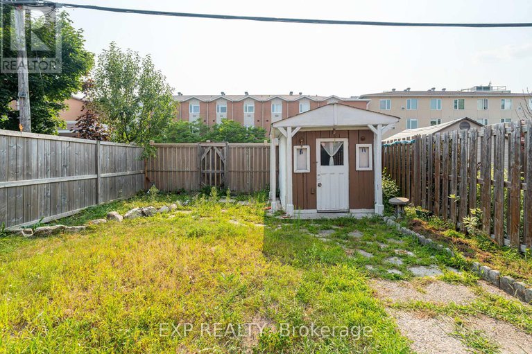 28896981/646-borthwick-avenue/castle-heightsrideau-high/ottawa/ontario/K1K2L9_30