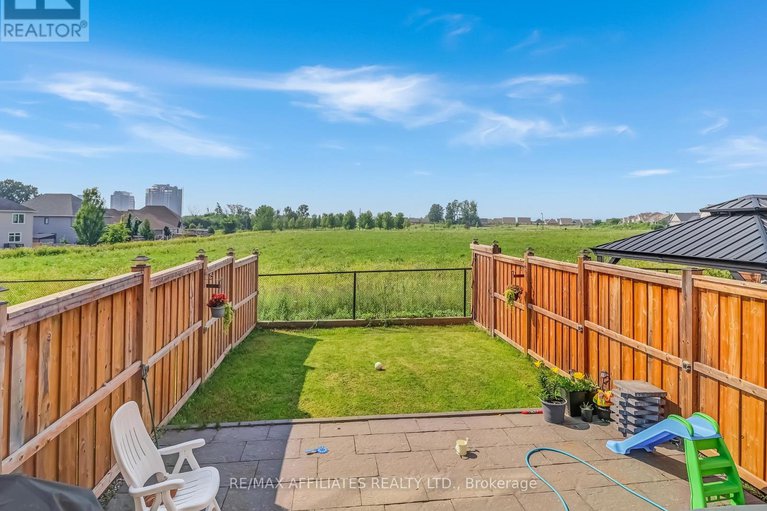 28614855/357-mishawashkode-street/camelot/ottawa/ontario/K4A1E9_34