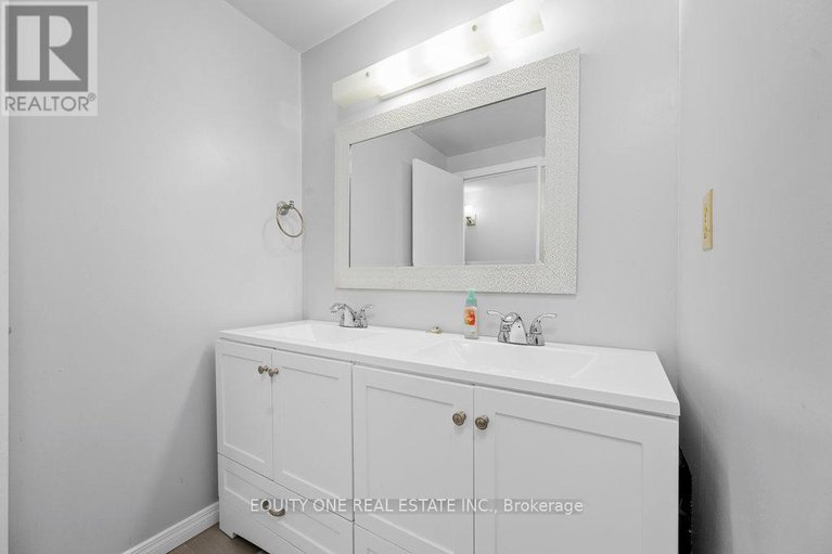 28549903/5-2-bertona-street/manordale/ottawa/ontario/K2G0W2_28
