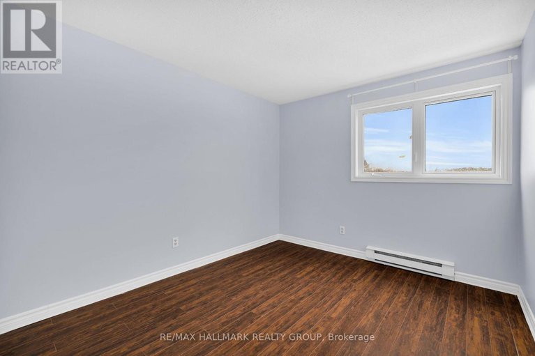 29371944/f-3070-councillors-way/blossom-parkleitrim/ottawa/ontario/K1T2S6_30