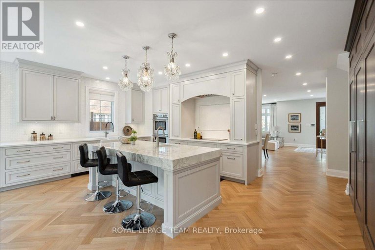 28831579/506-piccadilly-avenue/ottawa-west/ottawa/ontario/K1Y0H8_10
