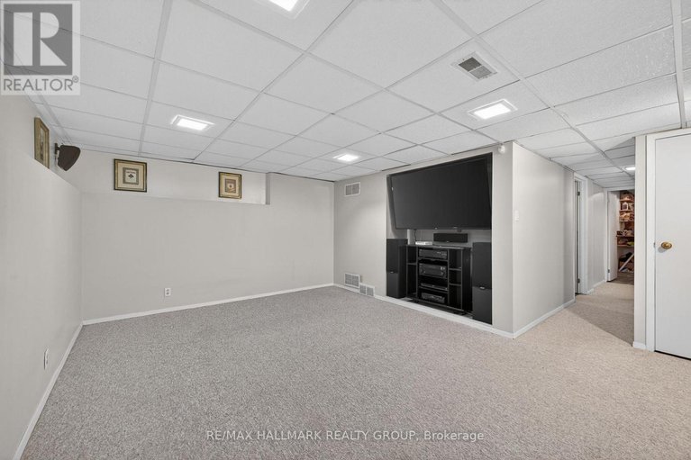 29643096/80-pickwick-drive/cedargrovefraserdale/ottawa/ontario/K2J3E2_38