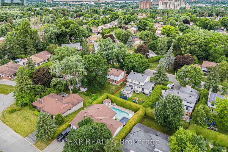 28561493/28-ashgrove-crescent/briargreen/ottawa/ontario/K2G0S3_32