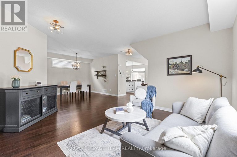 28539226/43-hibiscus-way/cedargrovefraserdale/ottawa/ontario/K2J6A5_8