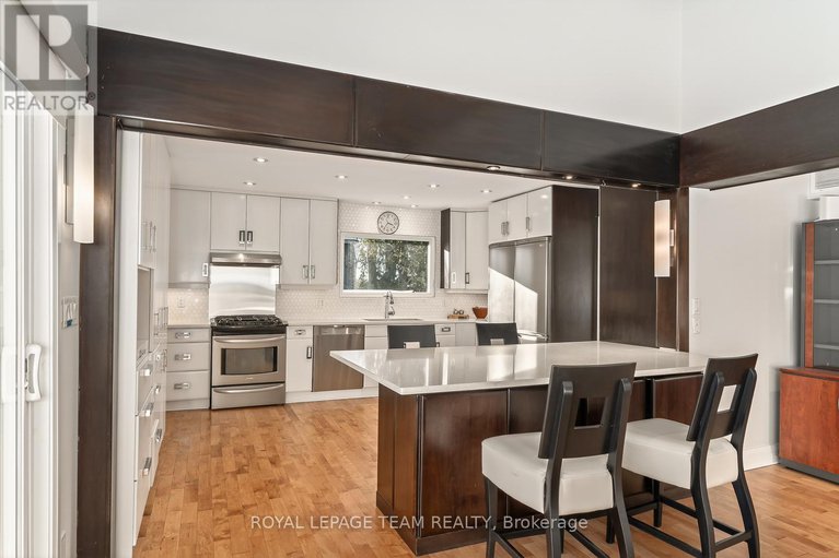 29351865/230-sandridge-road/rockcliffe/ottawa/ontario/K1L5A2_20