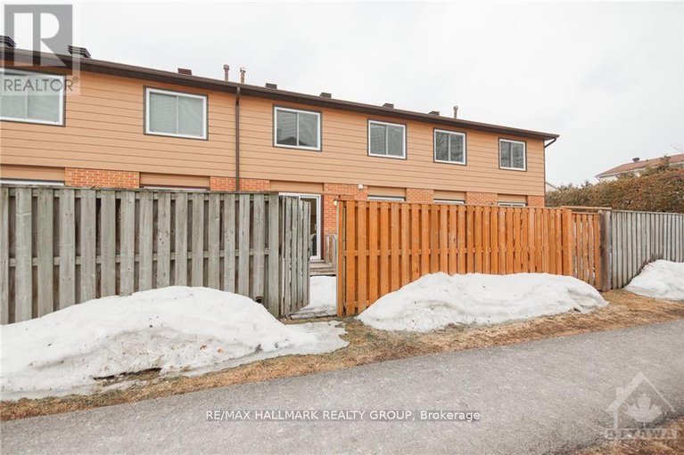 29297521/2088-orient-park-drive/blackburn-hamlet-south/ottawa/ontario/K1B4V9_30