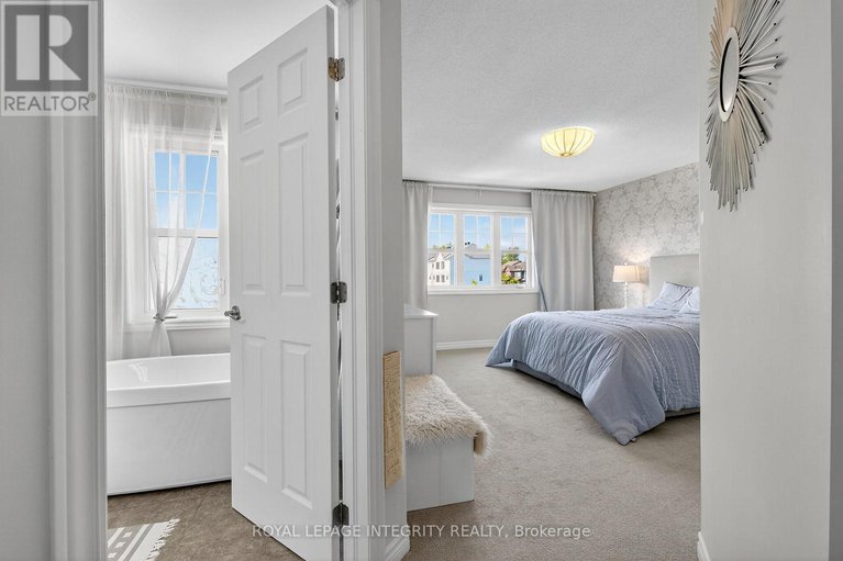 28920015/1112-apolune-street/half-moon-bay/ottawa/ontario/K2J6N8_31