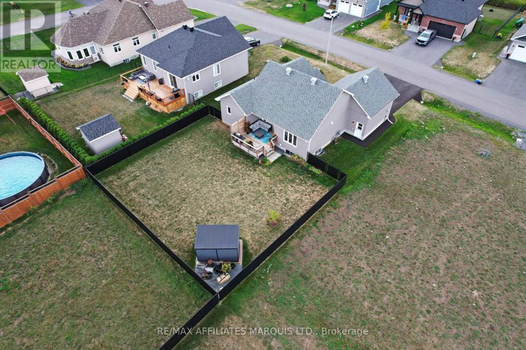 28887595/31-hilda-street/long-sault/south-stormont/ontario/K0C1P0_43