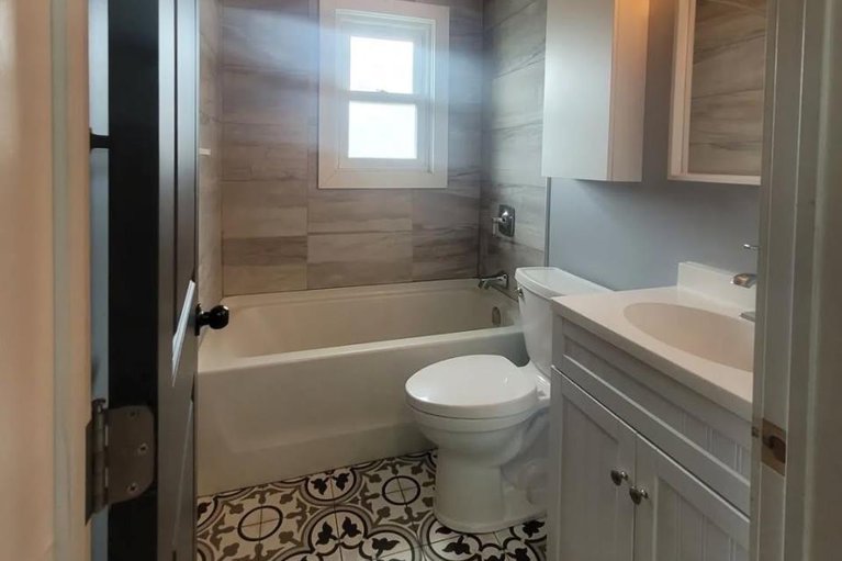 29084025/726-cummings-avenue/castle-heightsrideau-high/ottawa/ontario/K1K2L1_14