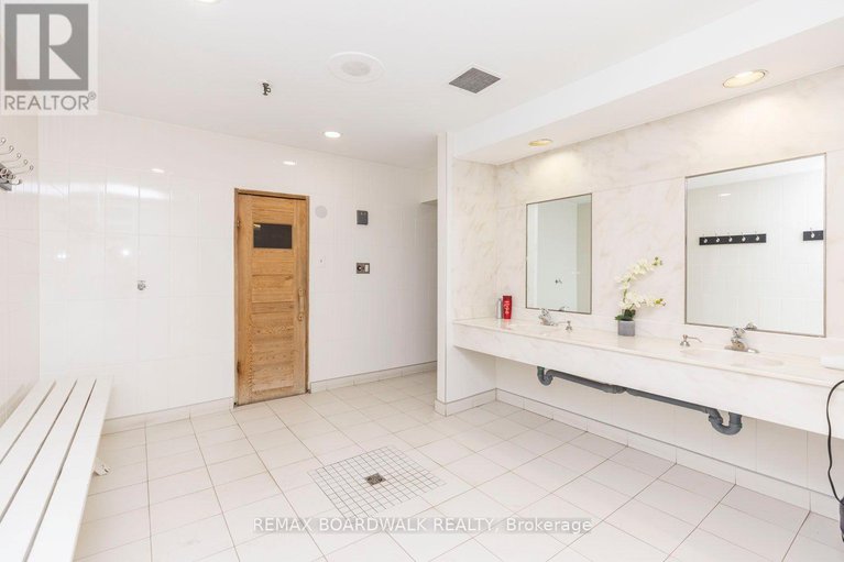 29160518/2305-1025-richmond-road/woodroffe/ottawa/ontario/K2B8G8_23