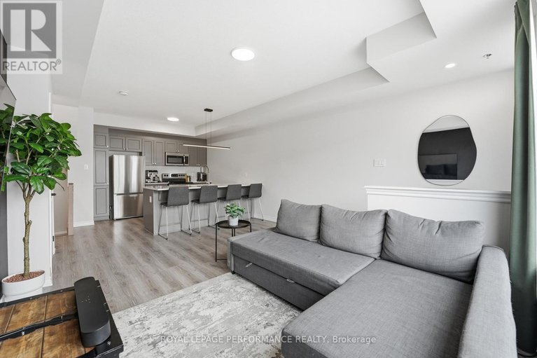 29447569/583-ozawa-private/cfb-rockcliffe-and-area/ottawa/ontario/K1K4Z9_17