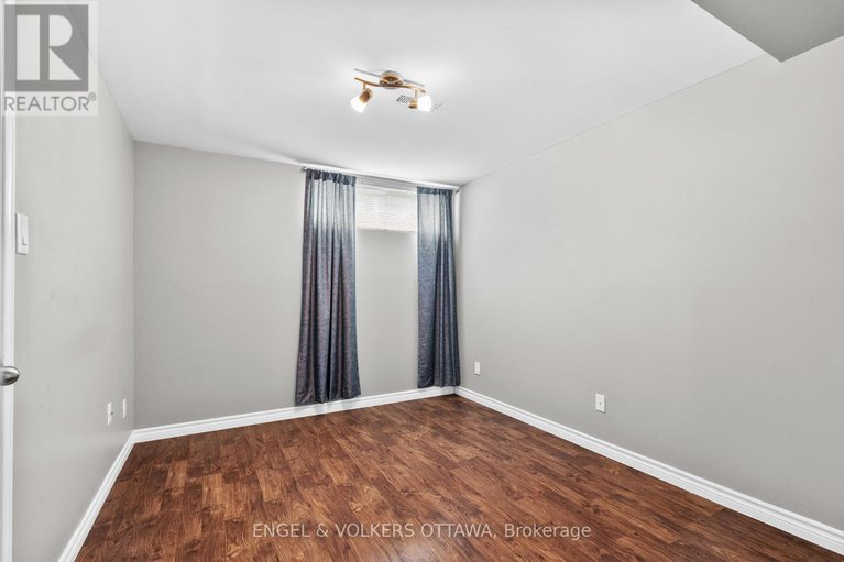 28547141/94-riverstone-drive/stonebridge/ottawa/ontario/K2J5E3_39
