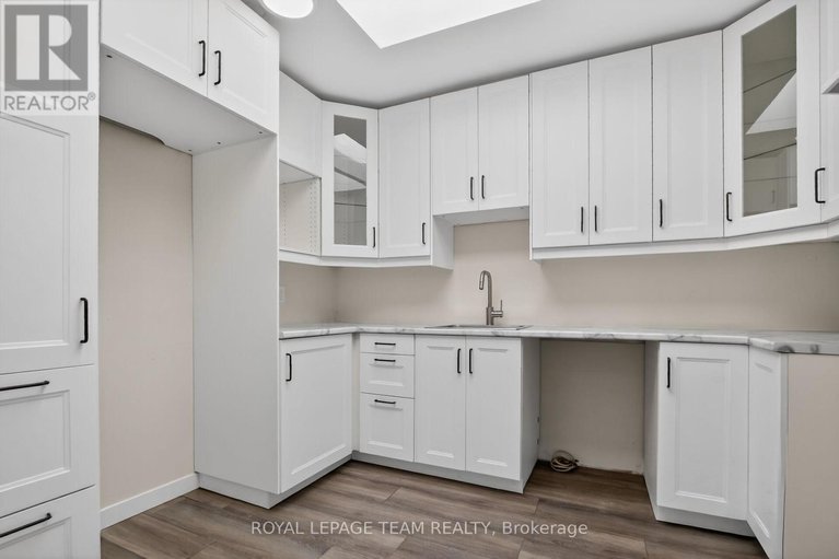 29603323/9-160-bruyere-street/lower-townbyward-market/ottawa/ontario/K1N5E1_9