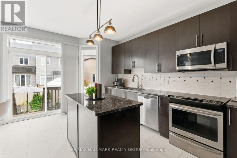 29279127/677-sunburst-street/leitrim/ottawa/ontario/K1T0L2_33