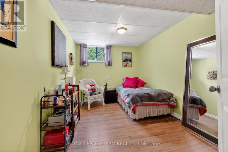 29437879/955-lacroix-road/clarencerockland-twp/clarence-rockland/ontario/K0A2A0_34