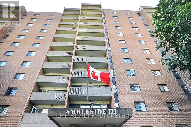 28834733/807-1100-ambleside-drive/woodroffe/ottawa/ontario/K2B8G6_2