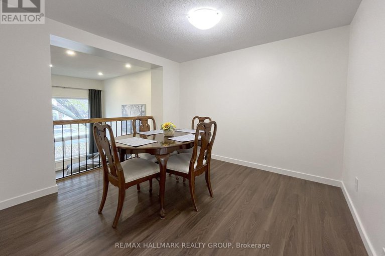 29093842/11-94-esterlawn-private/mckellar-heightsglabar-park/ottawa/ontario/K2A4C1_13