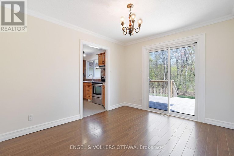 28304083/25-coldstream-drive/munster/ottawa/ontario/K0A3P0_13