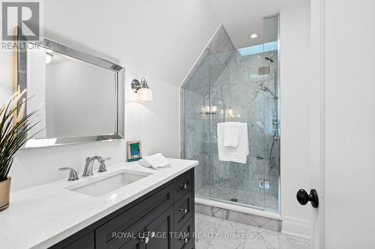 28626458/5572-carrison-drive/manotick-village-manotick-estates/ottawa/ontario/K4M1K7_24