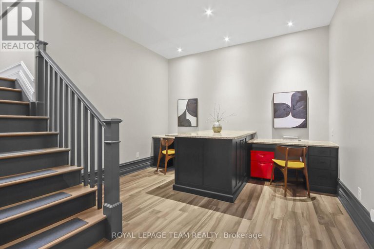 28765946/5849-queenscourt-crescent/manotick-east-to-manotick-station/ottawa/ontario/K4M1K3_28