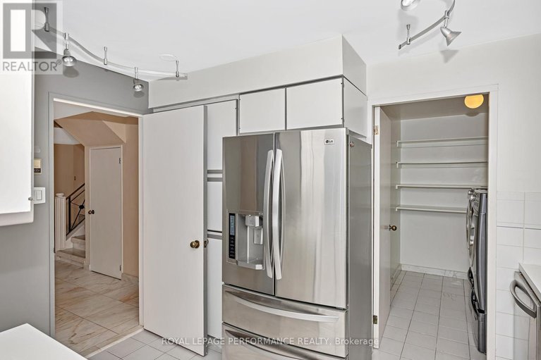 28410247/1204-40-boteler-street/lower-townbyward-market/ottawa/ontario/K1N9C8_18