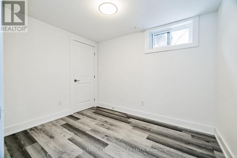 29628289/36-largo-crescent/meadowlandscrestview/ottawa/ontario/K2G3C7_28