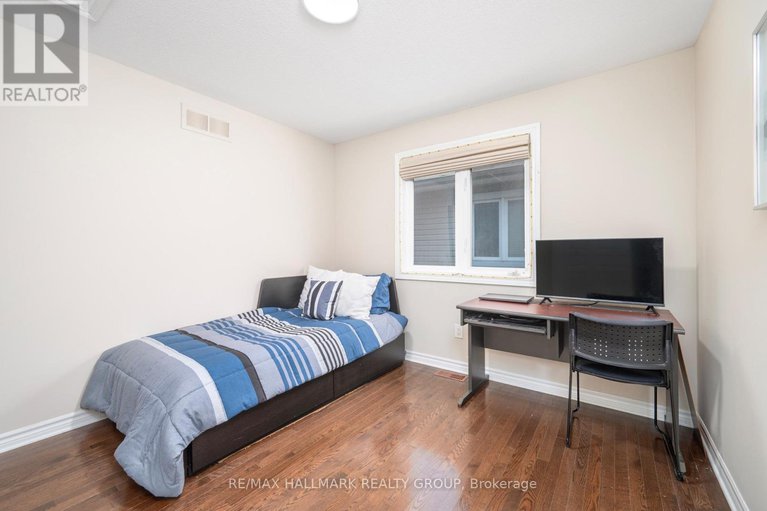 28553258/203-black-sage-crescent/riverside-southgloucester-glen/ottawa/ontario/K1V2J7_24
