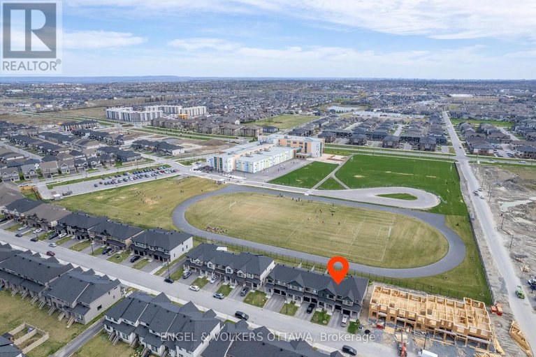 28268548/275-finsbury-avenue/stittsville-south/ottawa/ontario/K2S2Y2_38