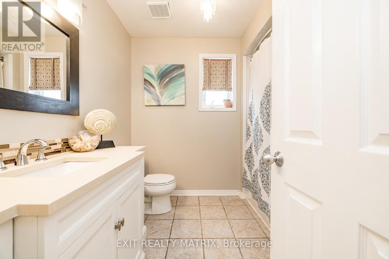 29134318/125-whalings-circle-n/stittsville-central/ottawa/ontario/K2S1S4_28