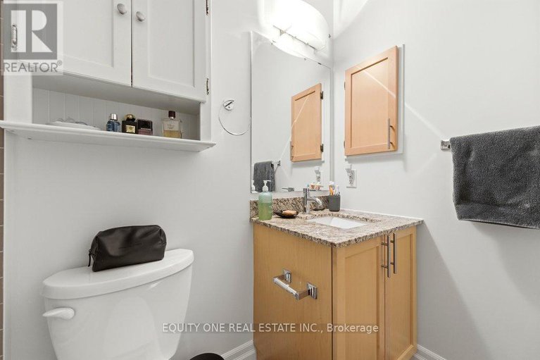 29424820/105-90-landry-street/vanier/ottawa/ontario/K1L0A9_16